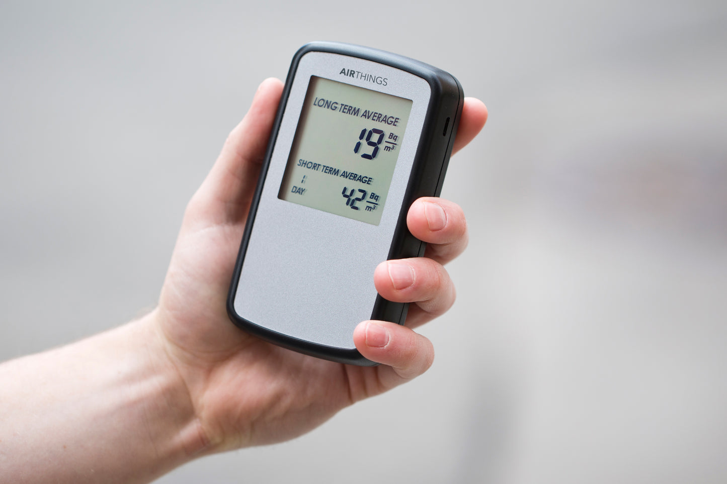 Détecteur de radon numérique en continue - Corentium Home - Livraison gratuite